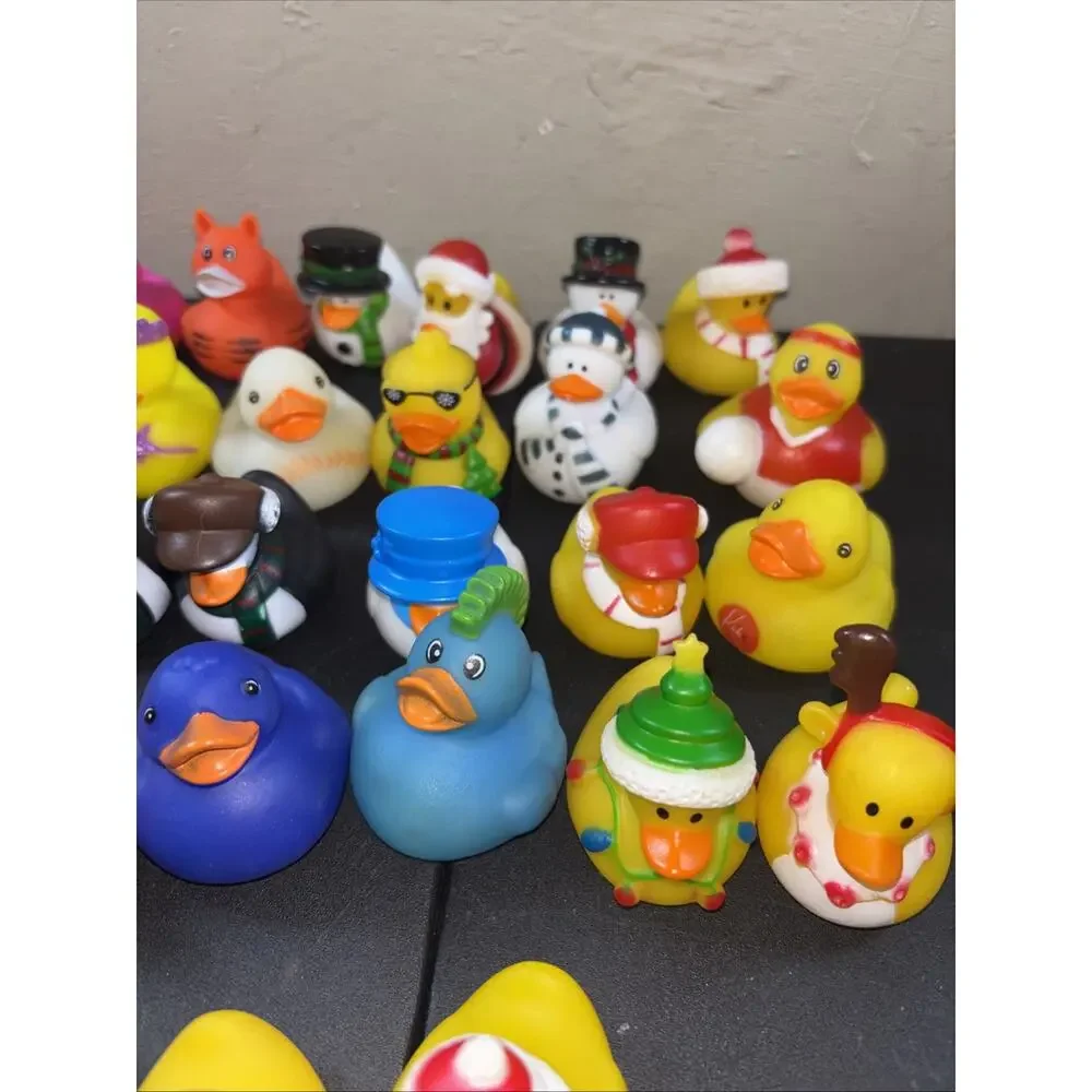 32 Rubber Ducks Assorted Costumes Themes Holidays Jeep Bath Floaters 2+